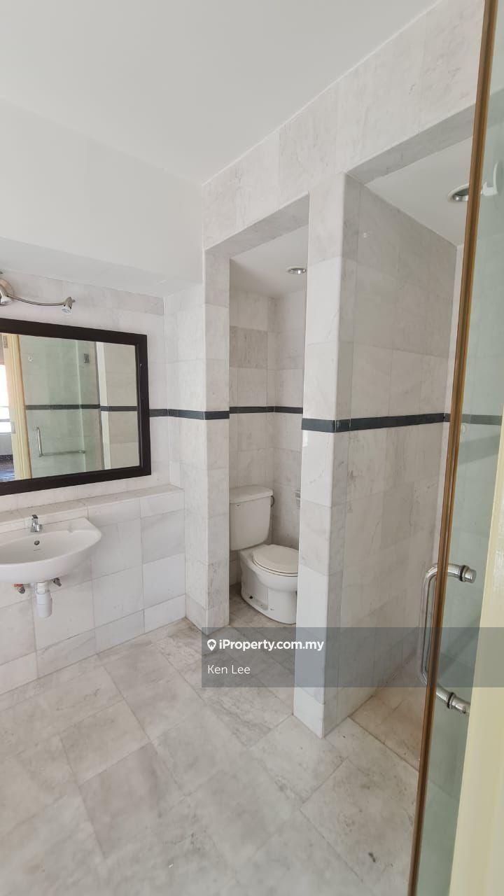 Rumah Berangkai 3 Tingkat untuk Dijual di Sierramas Resort Home, Sungai Buloh oleh Ken Lee - iProperty.com.my