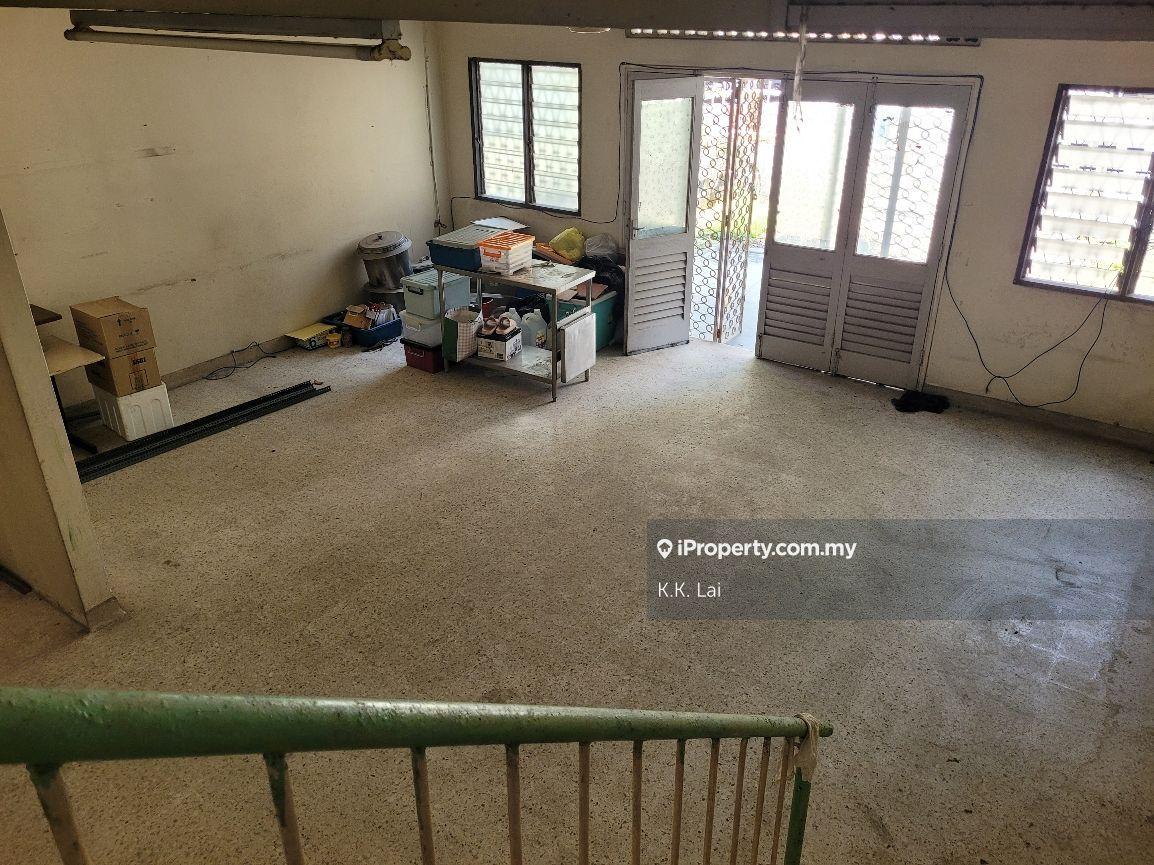 Rumah Berangkai 2 Tingkat untuk Dijual di Salak South Garden, Salak Selatan oleh K.K. Lai - iProperty.com.my