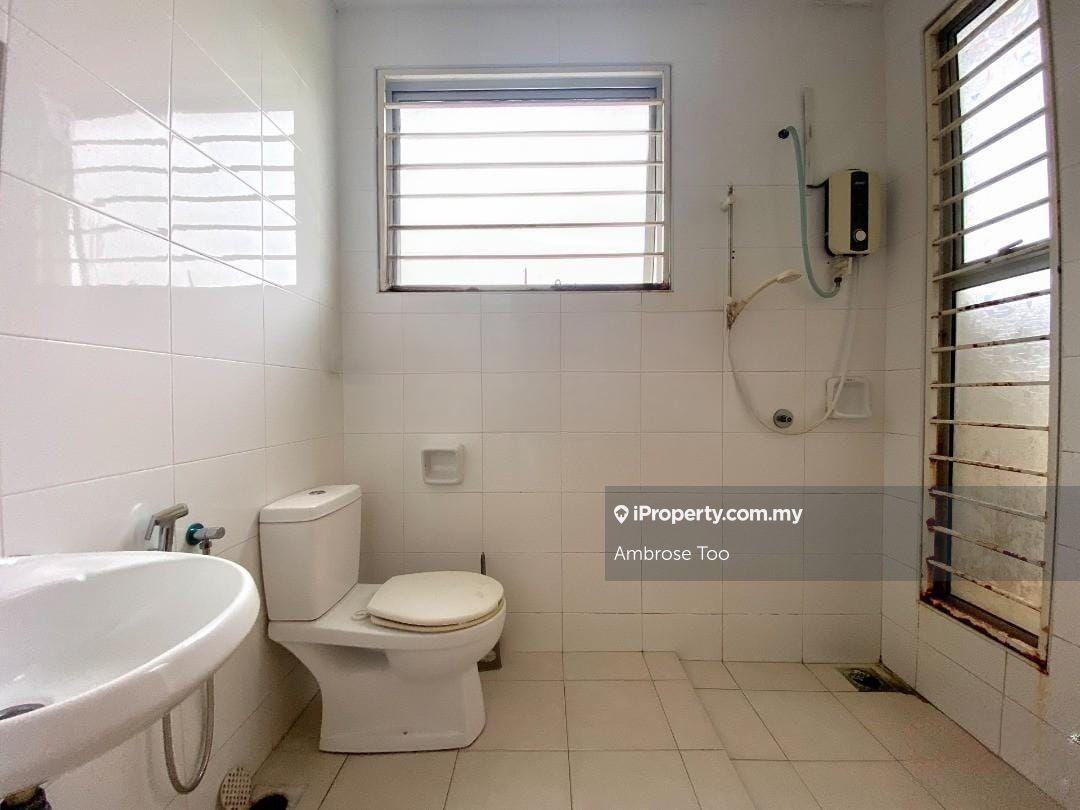 Rumah Berkembar untuk Dijual di Taman Anggun, Rawang oleh Ambrose Too - iProperty.com.my