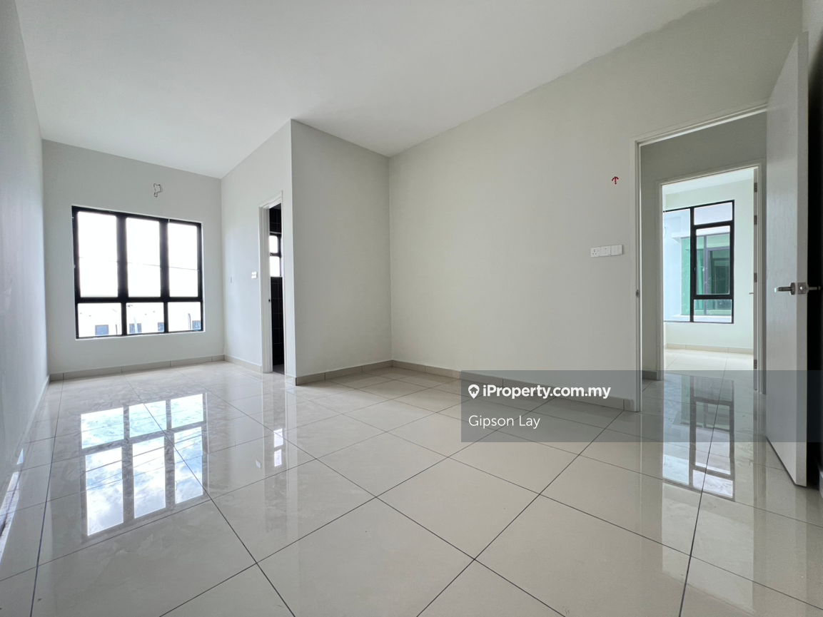 Rumah Berangkai 2 Tingkat untuk Dijual di Taman Tasik Indah, Kluang oleh Gipson Lay - iProperty.com.my