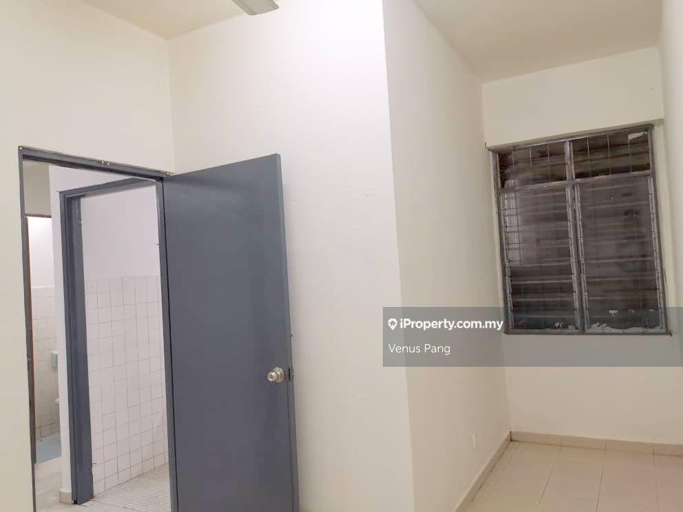 Rumah Pangsa untuk Dijual di Kuchai Entrepreneurs Park oleh Venus Pang - iProperty.com.my