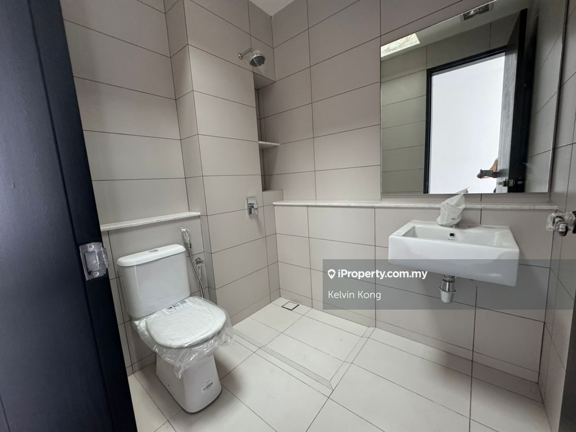 Rumah Berangkai 3 Tingkat untuk Dijual di Senibong Cove, Masai oleh Kelvin Kong - iProperty.com.my