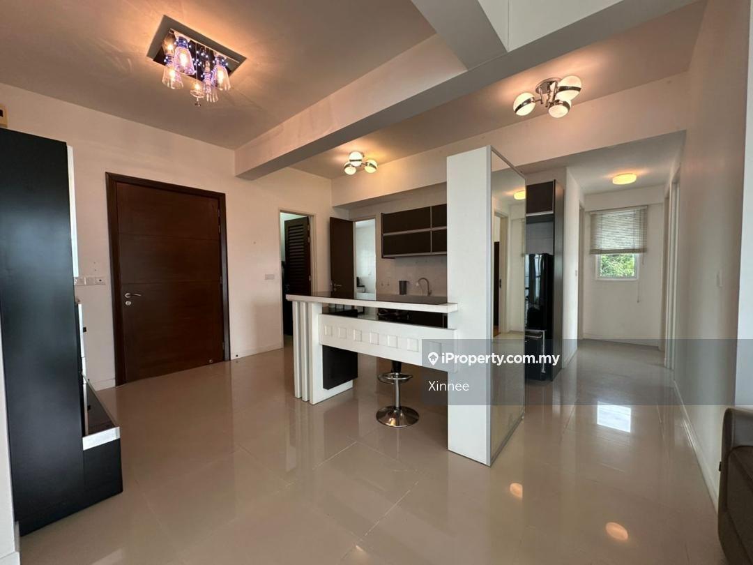Condominium for Rent in Bayu Ferringhi Condominiums by Xinnee - iProperty.com.my