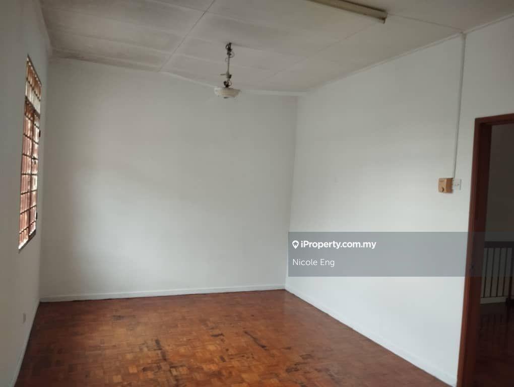 Rumah Berangkai 2 Tingkat untuk Dijual di Lestari Perdana,Puncak Jalil,Bandar Putra Permai, Seri Kembangan oleh Nicole Eng - iProperty.com.my