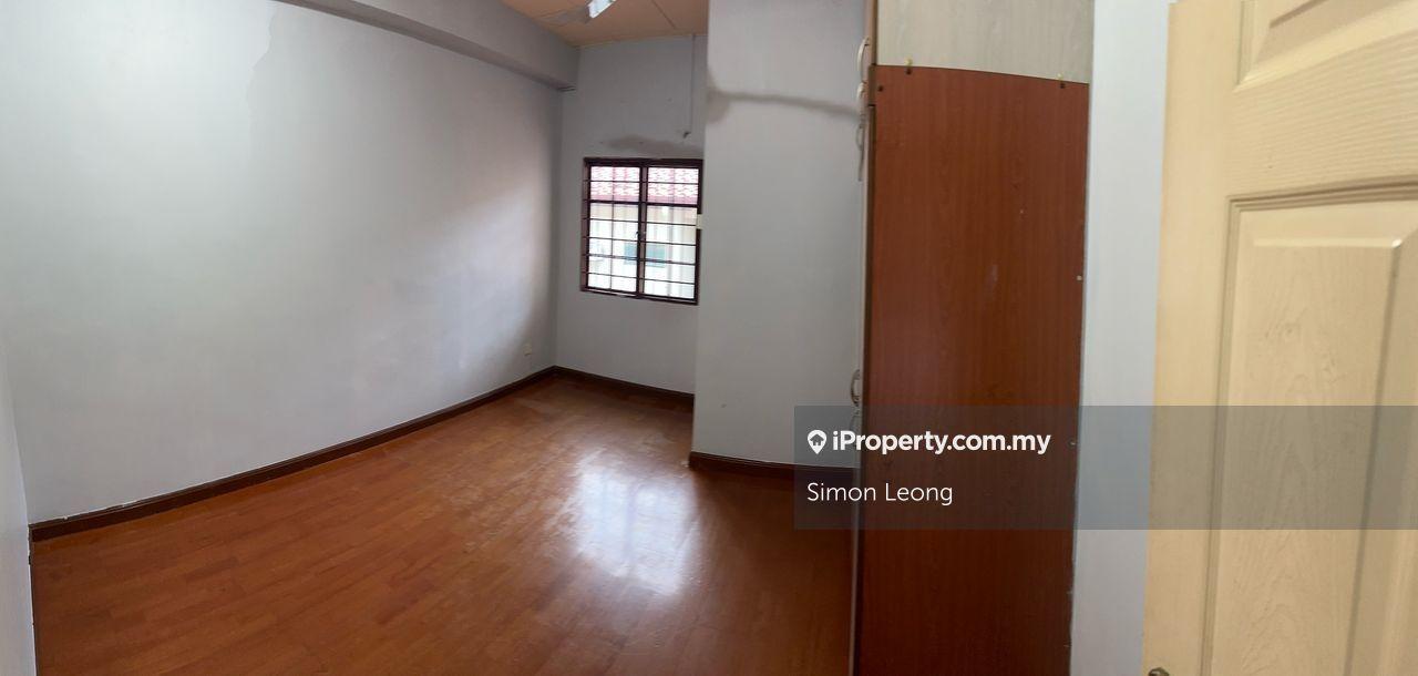 Rumah Berangkai 2 Tingkat untuk Dijual di Bukit Jelutong, Shah Alam oleh Simon Leong - iProperty.com.my