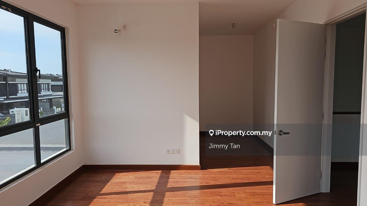 Rumah Berangkai 2 Tingkat untuk Dijual di Bandar Seri Coalfields - Corner Hampton Residences, Sungai Buloh oleh Jimmy Tan - iProperty.com.my