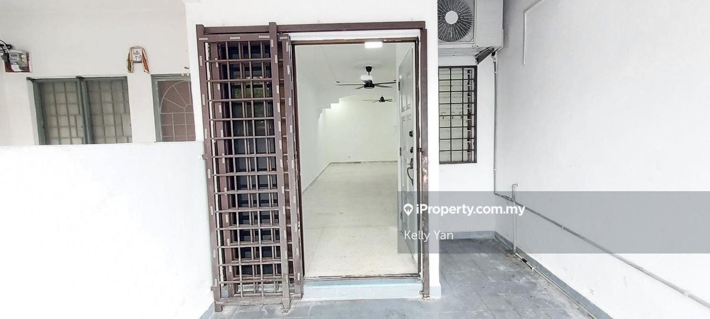 Townhouse for Sale in Pandan Indah, Ampang by Kelly Yan Kai Lit - iProperty.com.my