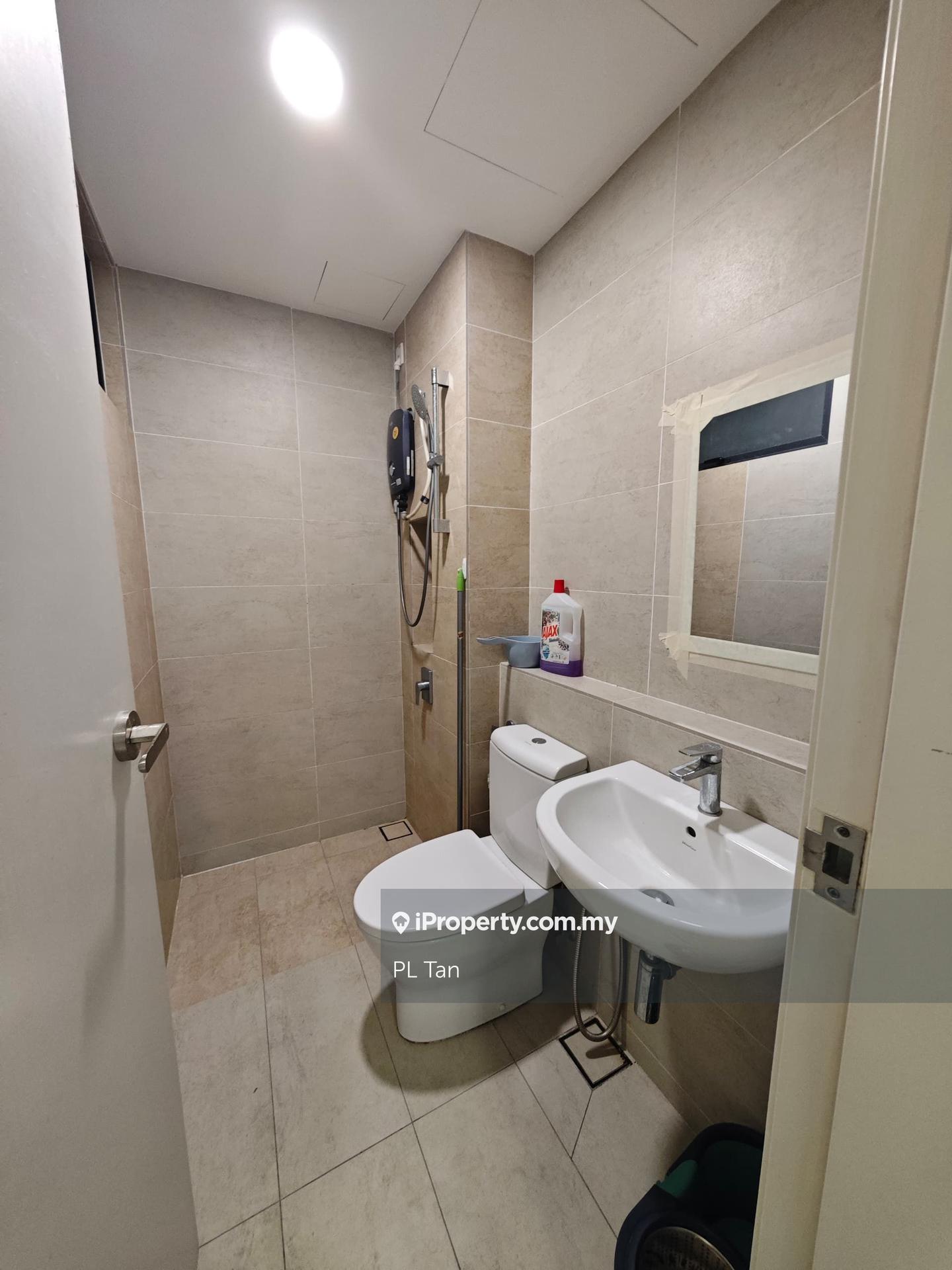 Residensi Servis untuk Disewa di Setia City Residences oleh PL Tan - iProperty.com.my