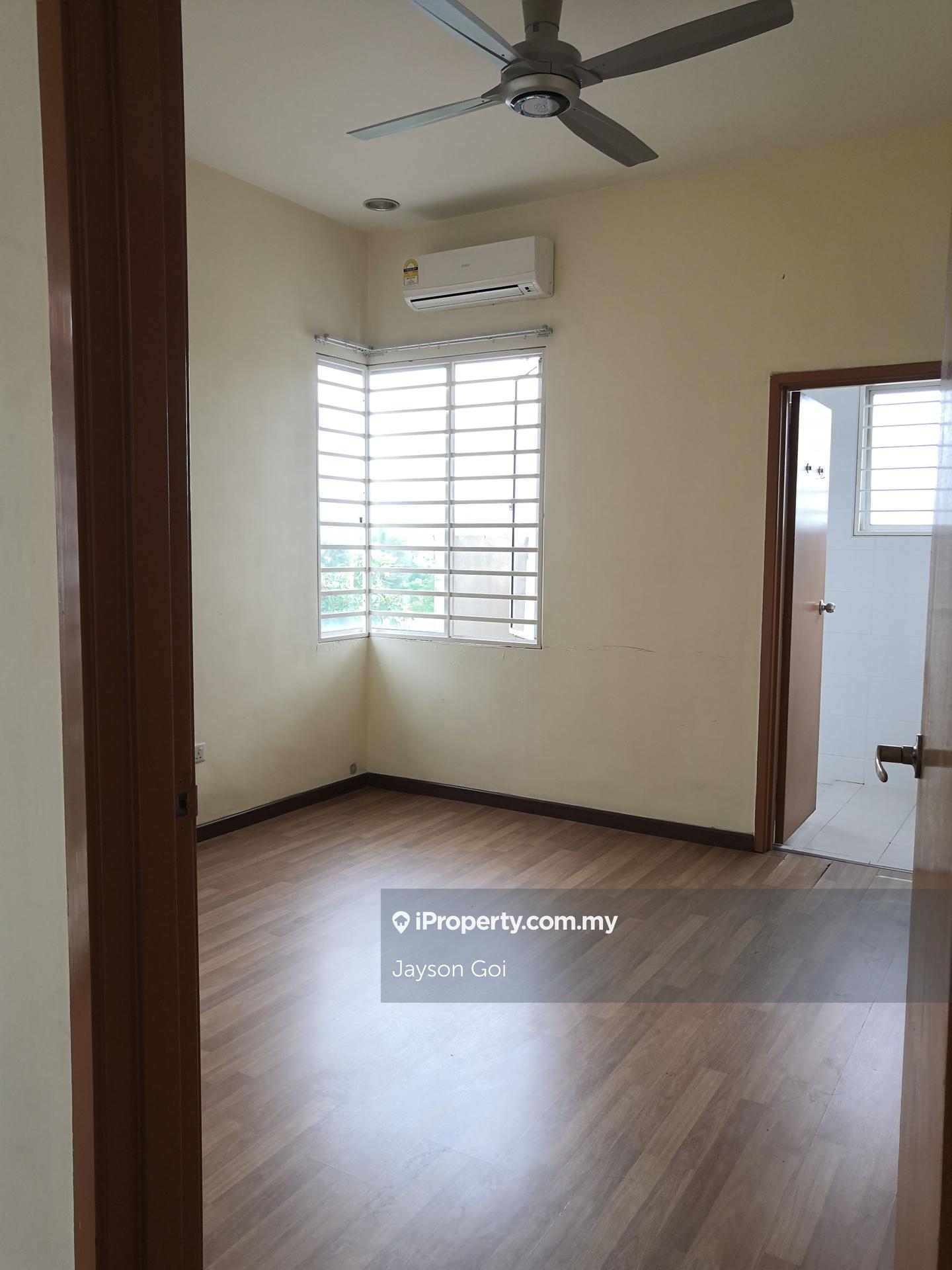 Rumah Berkembar untuk Dijual di Taman Anggun, Rawang oleh Jayson Goi - iProperty.com.my