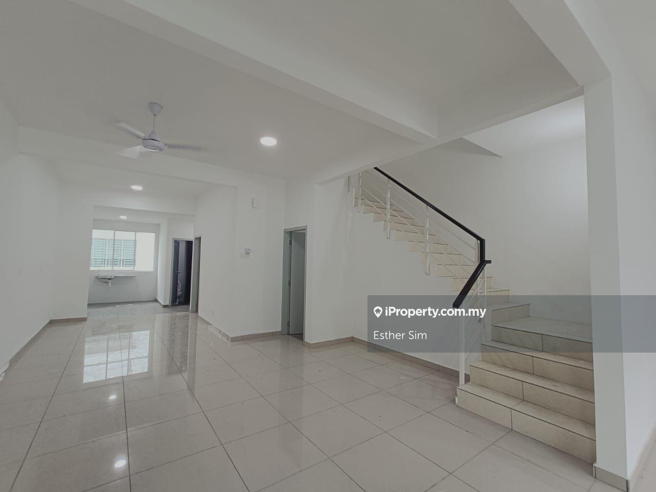 Rumah Berangkai 2 Tingkat untuk Dijual di Taman Casa Maya, Sungai Dua oleh Esther Sim - iProperty.com.my