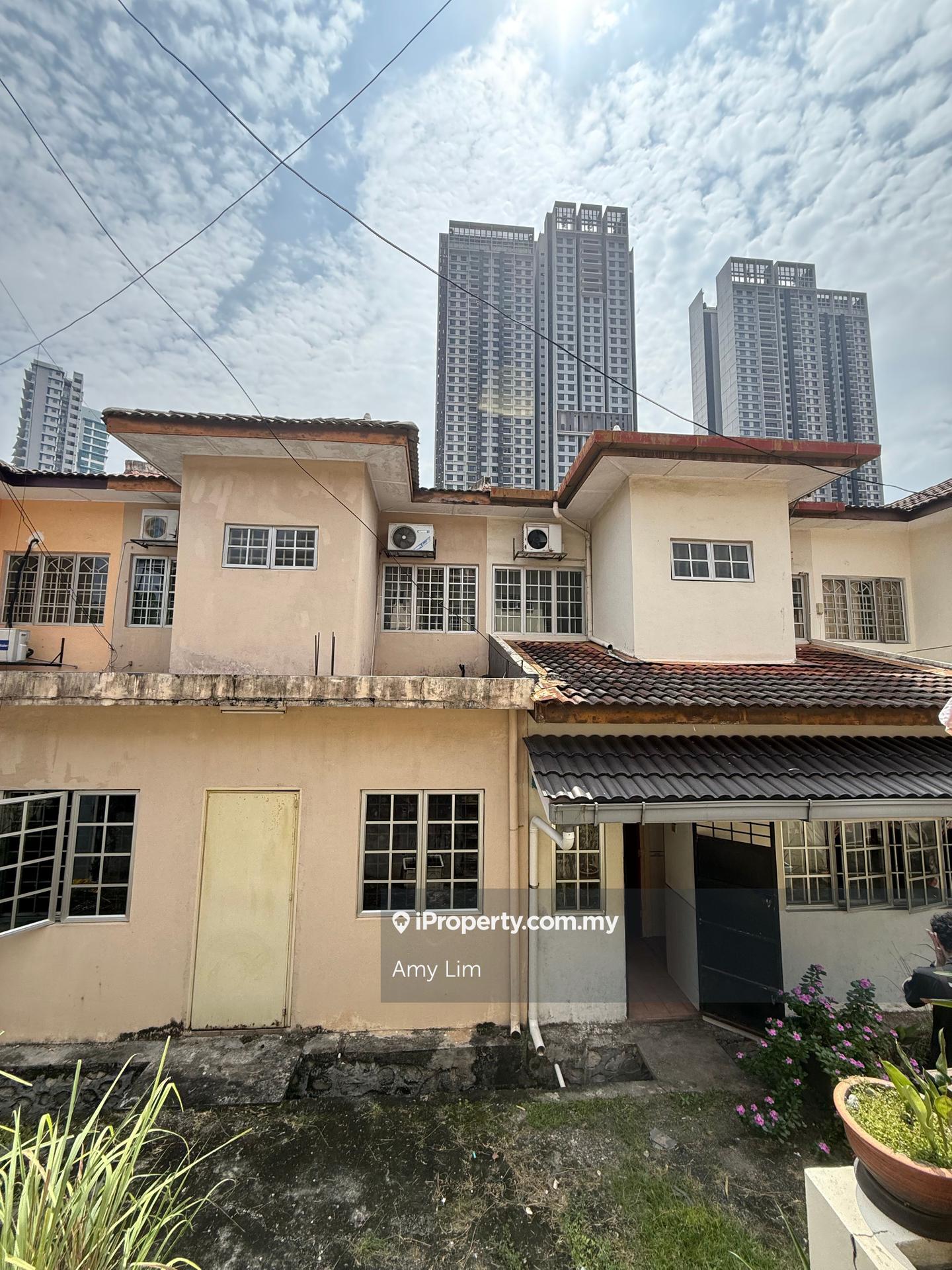 Rumah Berangkai 2 Tingkat untuk Dijual di Bandar Puteri Puchong, Puchong oleh Amy Lim - iProperty.com.my