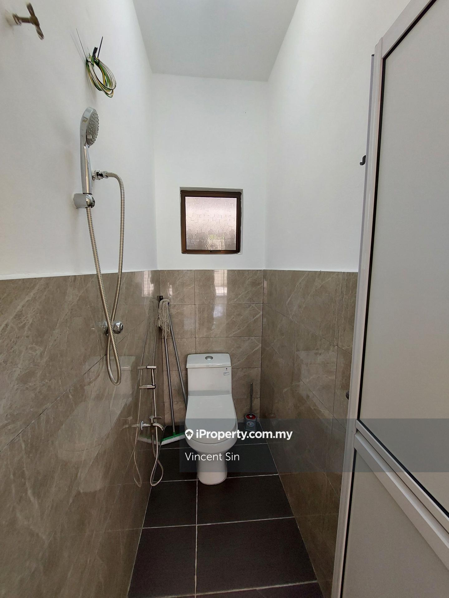 Rumah Berangkai 2 Tingkat untuk Dijual di Taman Puchong Intan, Puchong oleh Vincent Sin - iProperty.com.my