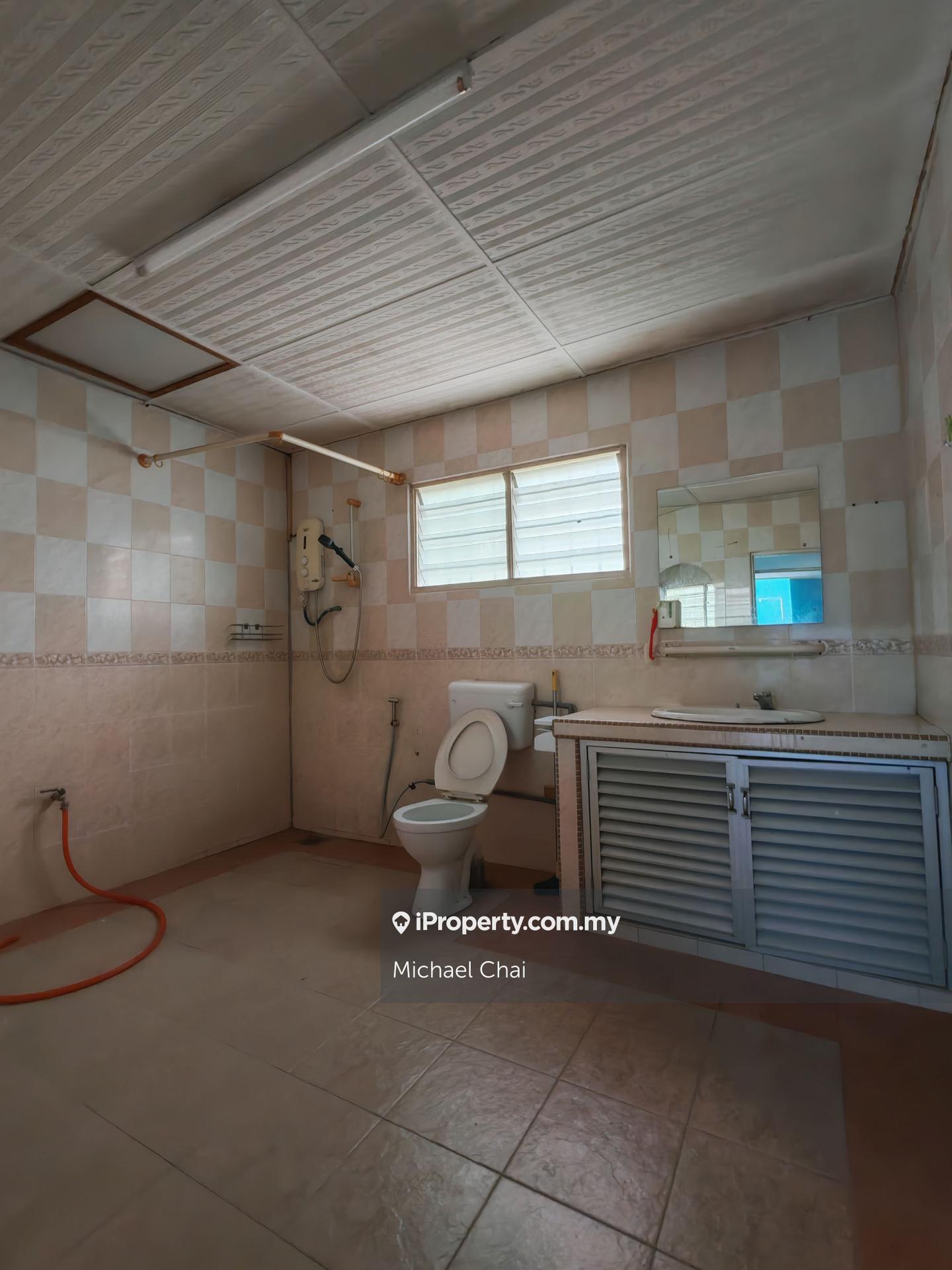 Bungalow House for Sale in Batu 14, Puchong by Michael Chai - iProperty.com.my