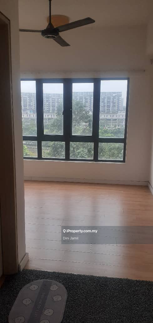 Residensi Servis untuk Disewa di Suria Residence oleh Dini Jamil - iProperty.com.my