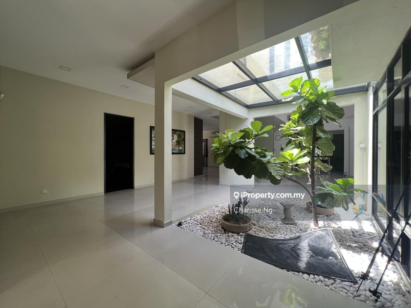 Bungalow House for Sale in Bukit Gita Bayu, Seri Kembangan by Charisse Ng - iProperty.com.my