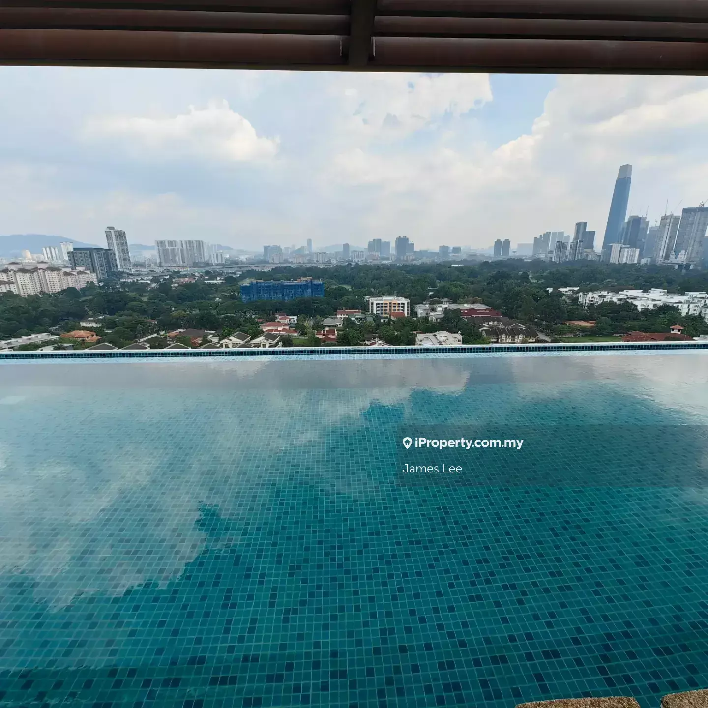 Condominium for Sale in Residensi R8 by James Lee - iProperty.com.my