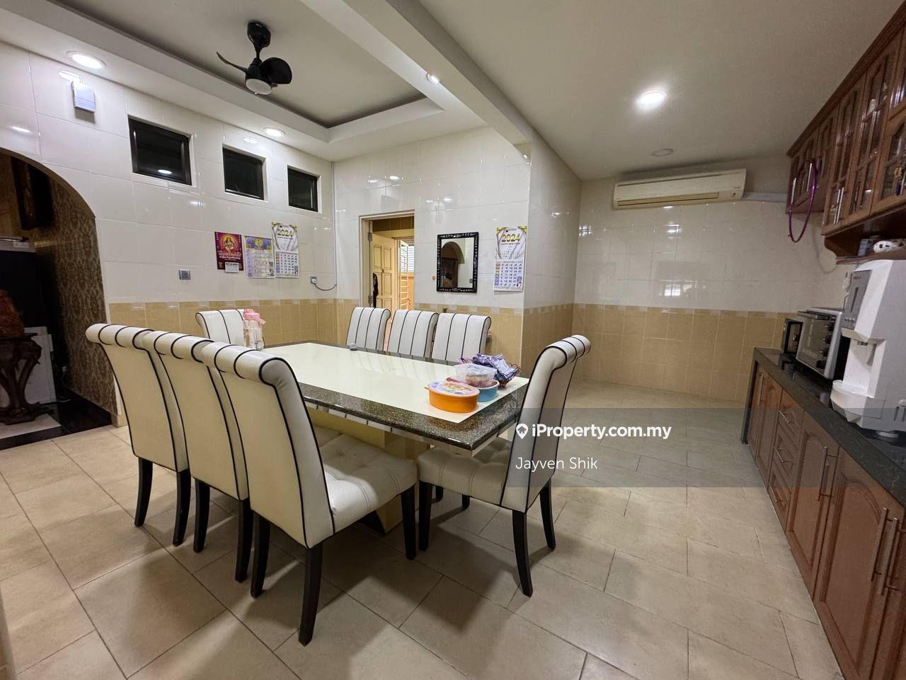 Semi-Detached House for Sale in Bandar Putra Permai, Seri Kembangan by Jayven Shik - iProperty.com.my