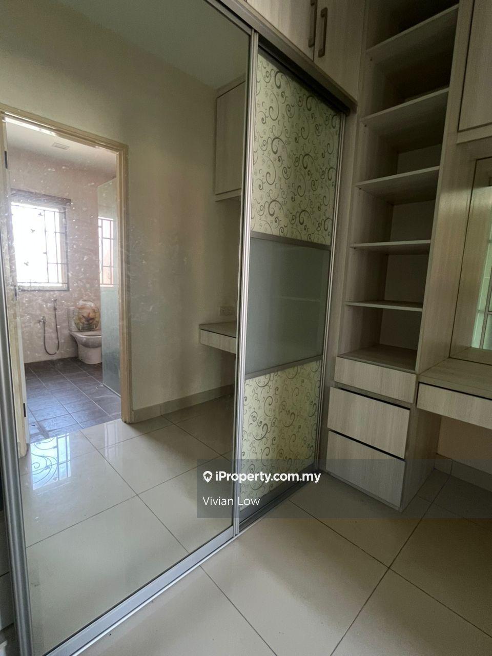 Rumah Berangkai 2.5 Tingkat untuk Dijual di Taman Suria Tropika, Seri Kembangan oleh Vivian Low - iProperty.com.my