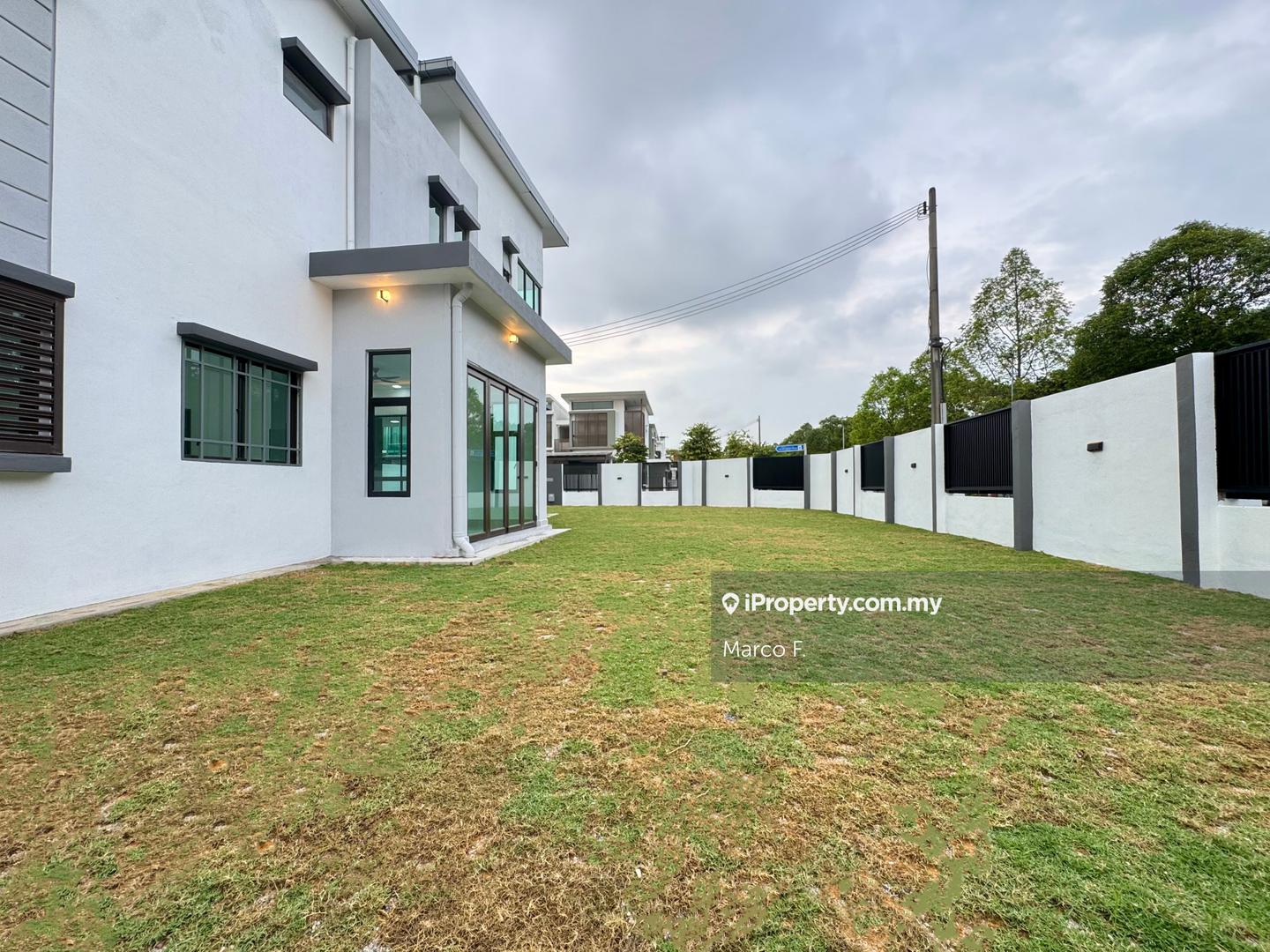 Rumah Berangkai 2 Tingkat untuk Dijual di [Newly Renovated | Below Market] Bukit Raja, Klang, Bukit Raja oleh Marco F. - iProperty.com.my