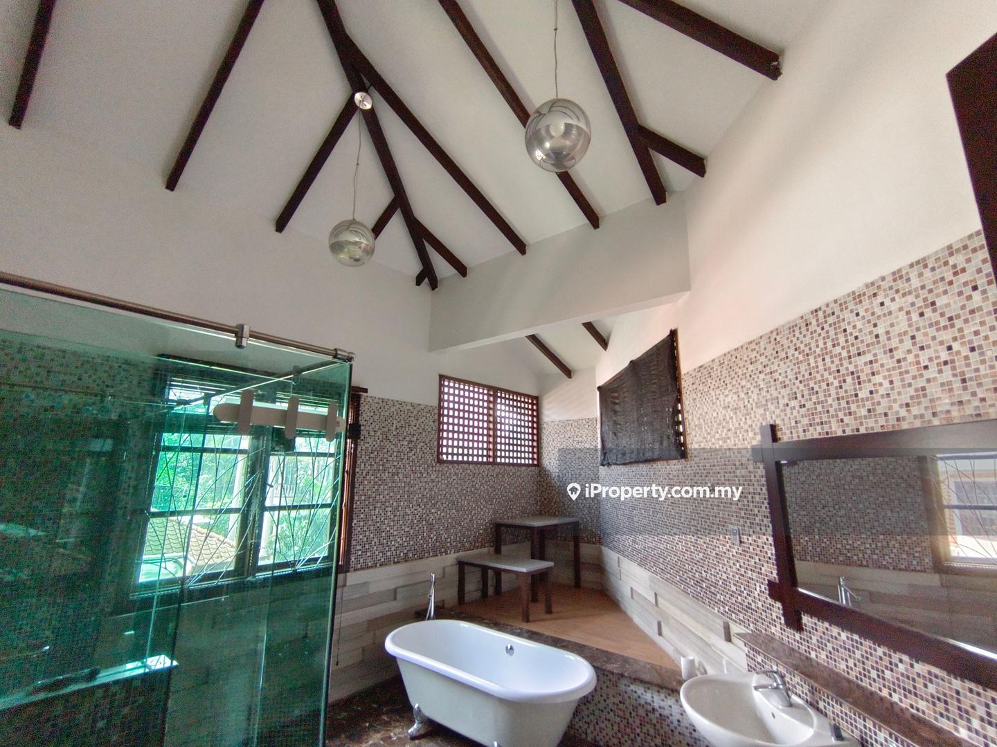 Bungalow House for Sale in Taman Overseas Union (Taman Oug), Jalan Klang Lama (Old Klang Road) by BoBo Lee - iProperty.com.my