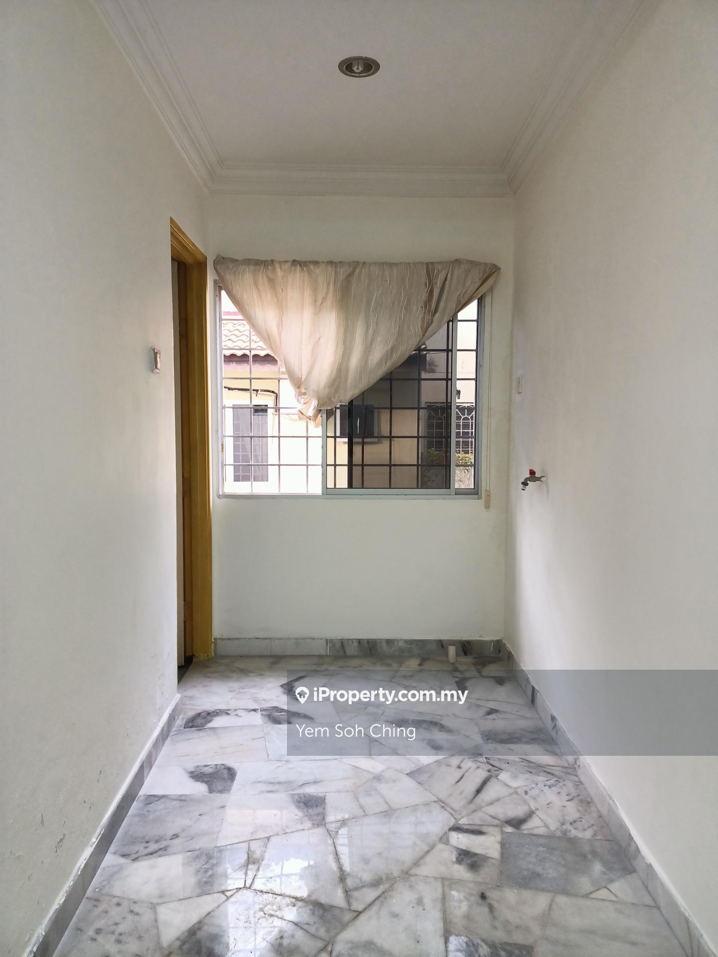 Rumah Berangkai 2 Tingkat untuk Dijual di Taman Saujana Utama 1, Sungai Buloh, Sungai Buloh oleh Yem Soh Ching - iProperty.com.my