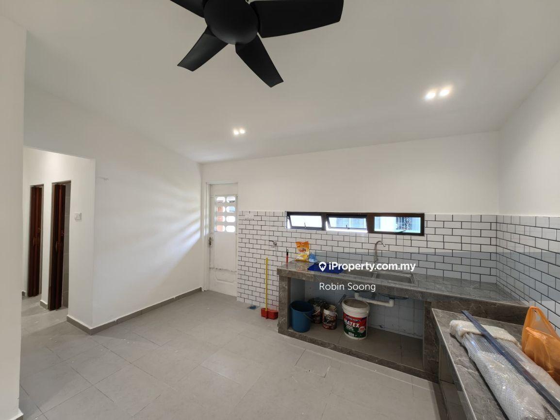 Rumah Berangkai 1 Tingkat untuk Dijual di Bukit Beruang, Bukit Baru oleh Robin Soong - iProperty.com.my
