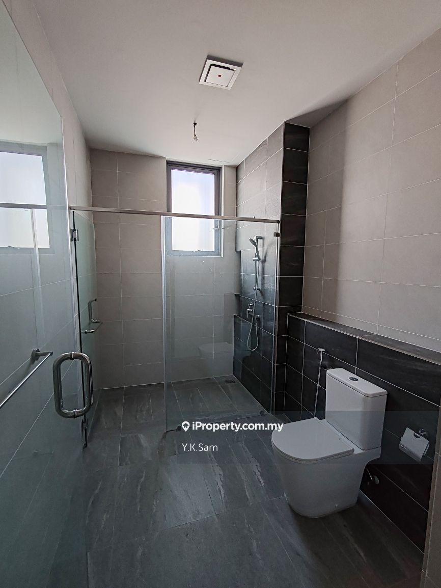 Rumah Berangkai 3 Tingkat untuk Dijual di Taman Puchong Legenda, Puchong oleh Y.K.Sam - iProperty.com.my