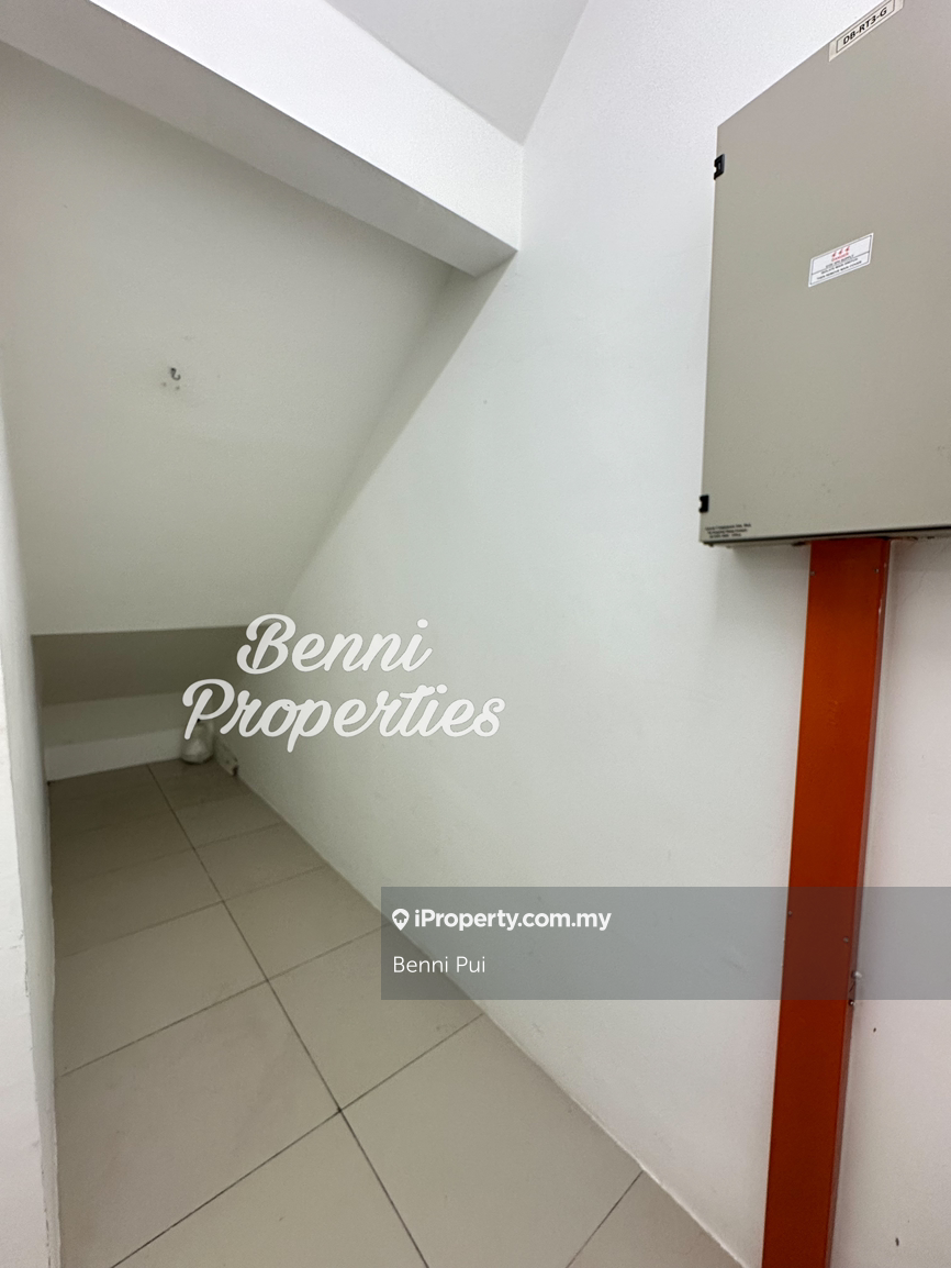 Rumah Berangkai 2 Tingkat untuk Dijual di Eco Majestic, Semenyih oleh Benni Pui - iProperty.com.my