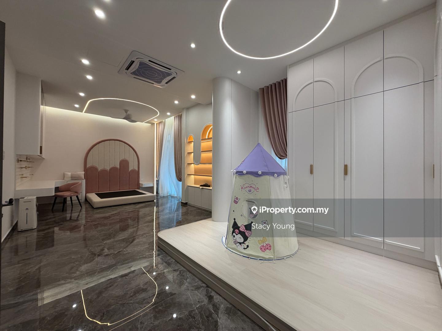 Rumah Berkembar untuk Dijual di Taman Puncak Indah, Ampang oleh Stacy Young - iProperty.com.my