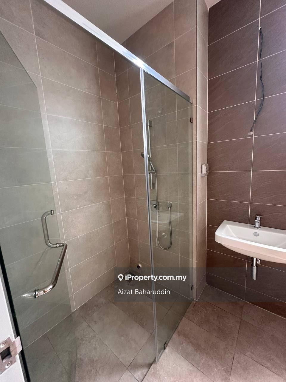 3-storey Terraced House for Sale in BANDAR PUCHONG JAYA, Puchong by Aizat Baharuddin - iProperty.com.my