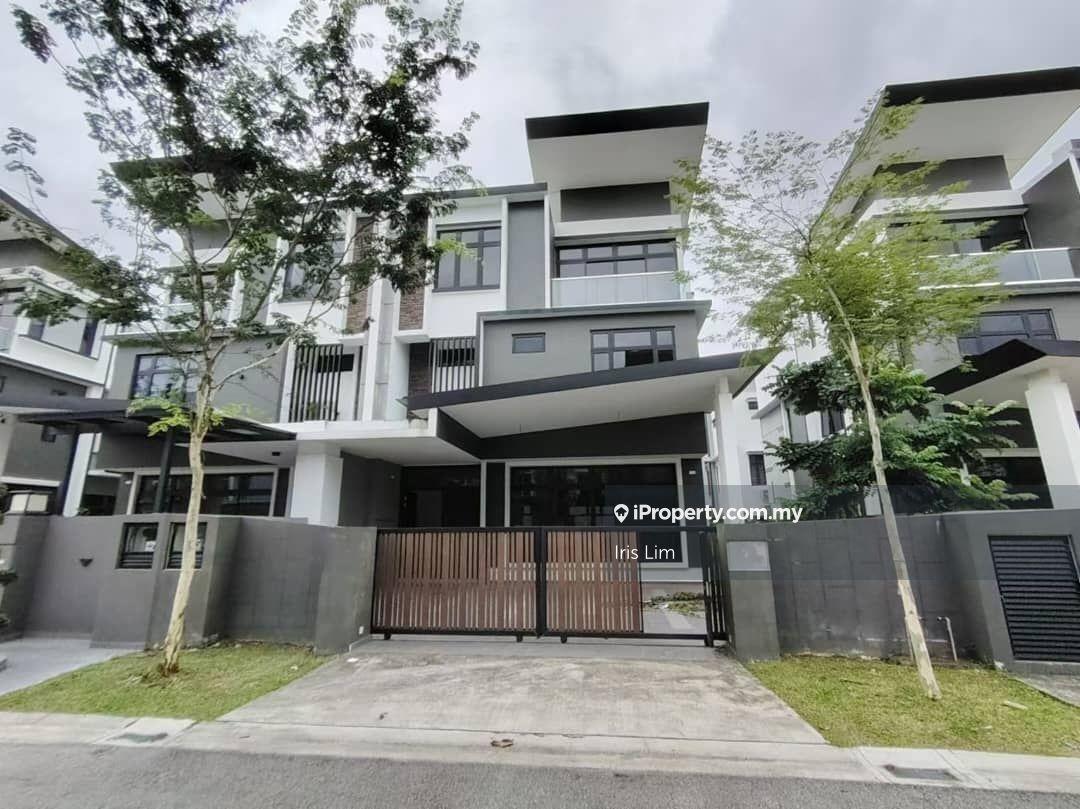 Rumah Berkembar untuk Dijual di Taman Nusa Sentral, Iskandar Puteri (Nusajaya) oleh Iris Lim - iProperty.com.my