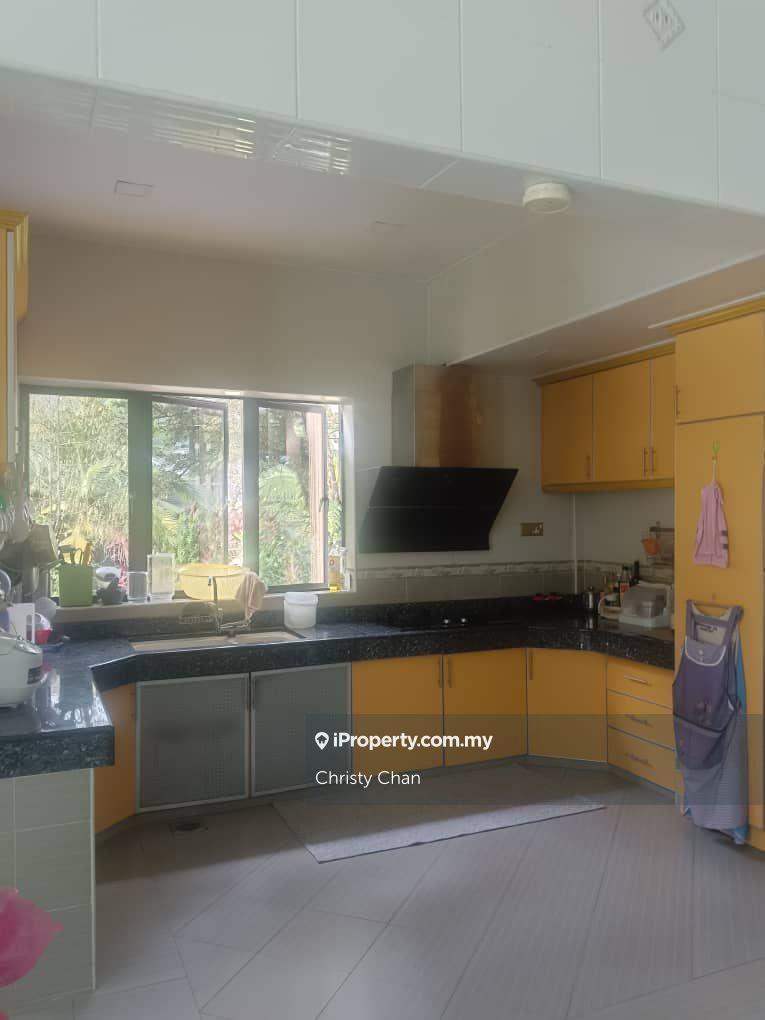 Banglo untuk Dijual di Country Heights, Kajang oleh Christy Chan - iProperty.com.my