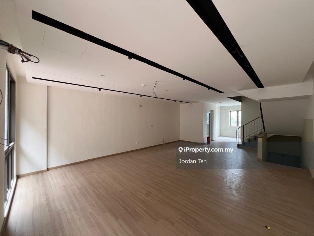 4.5-storey Terraced House for Sale in Enso, Bandar Utama, Petaling Jaya by Jordan Teh - iProperty.com.my