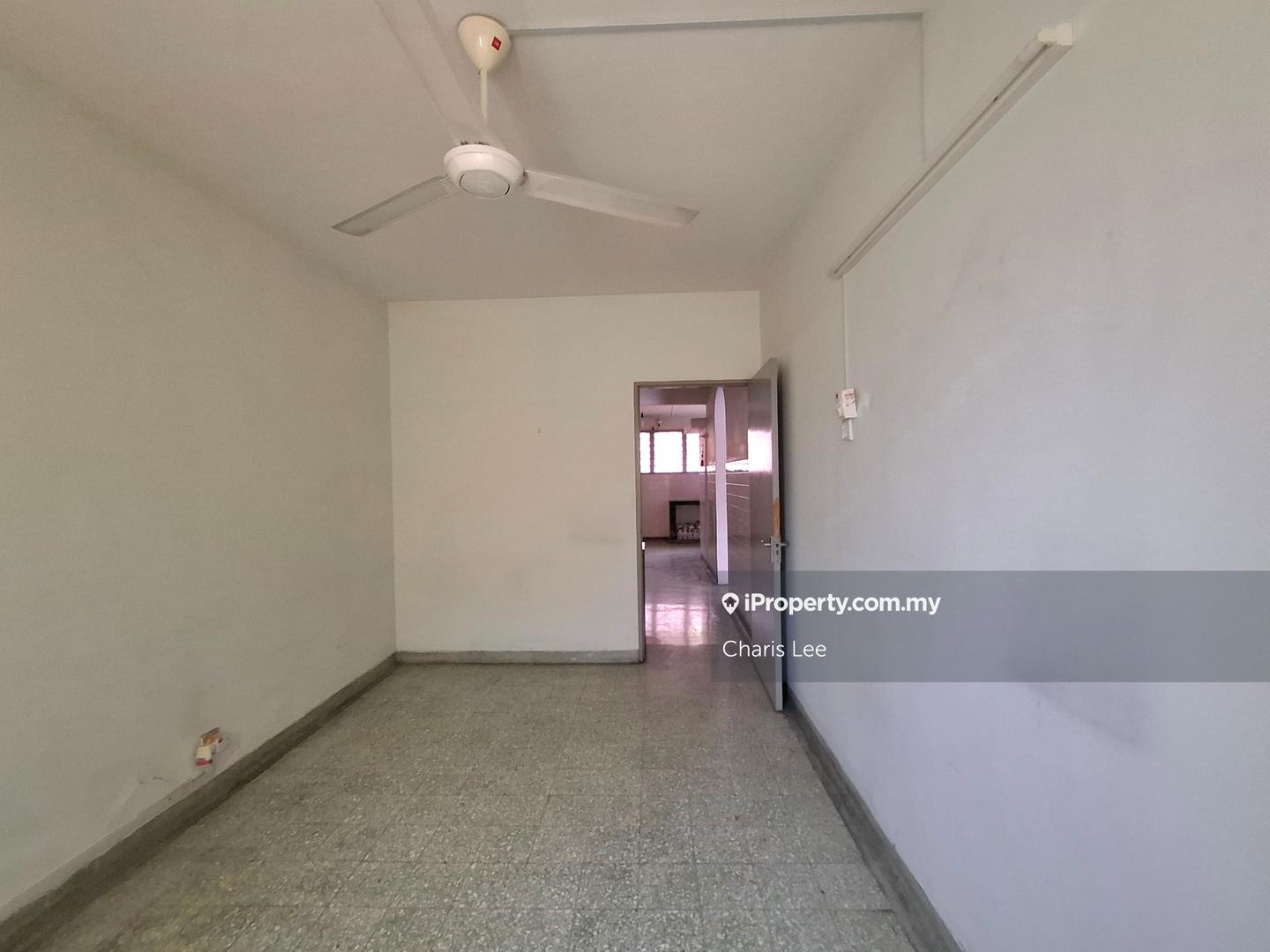Rumah Berangkai 2 Tingkat untuk Dijual di Seksyen 17, Petaling Jaya oleh Charis Lee - iProperty.com.my