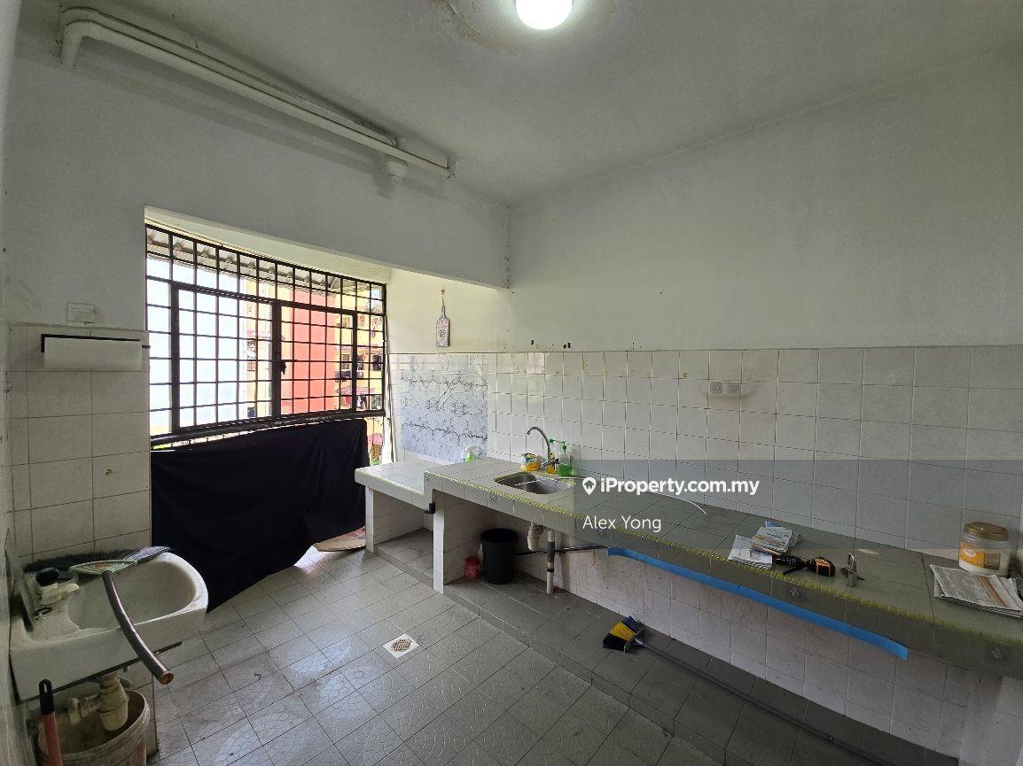 Pangsapuri untuk Disewa di Taman Sri Endah Apartment oleh Alex Yong - iProperty.com.my