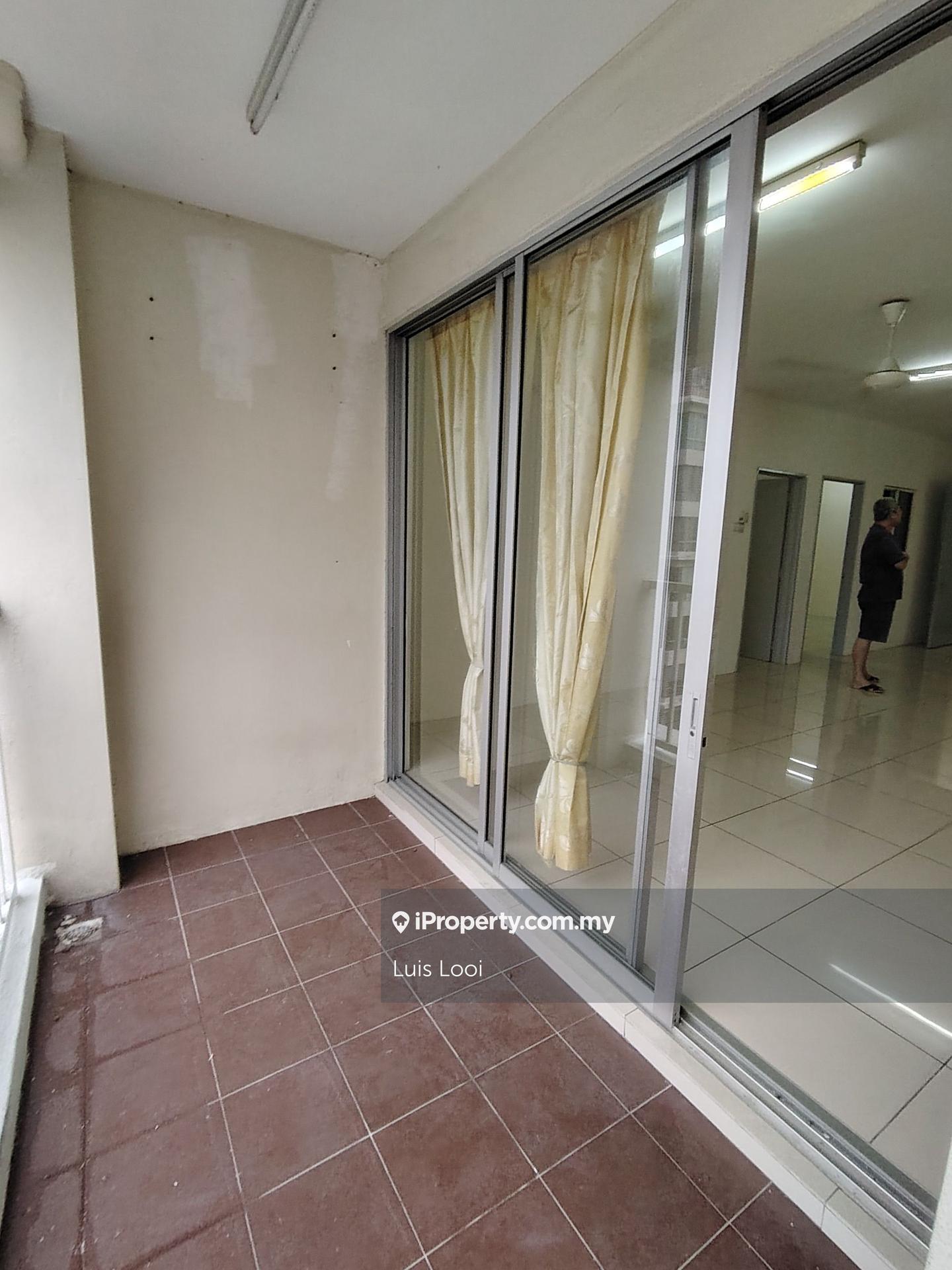 Condominium for Sale in Platinum Lake PV 20 by Luis Looi - iProperty.com.my