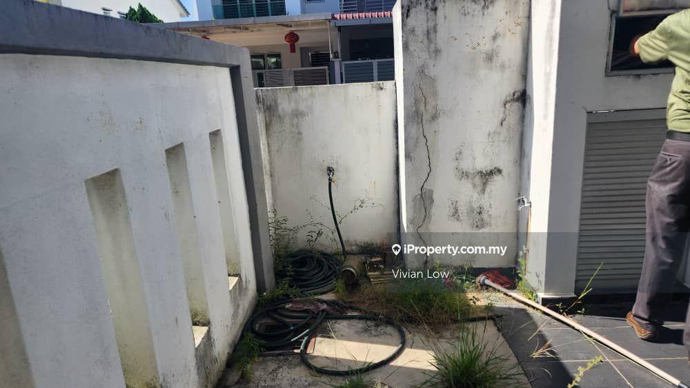 2.5-storey Terraced House for Sale in Taman Suria Tropika, Seri Kembangan by Vivian Low - iProperty.com.my