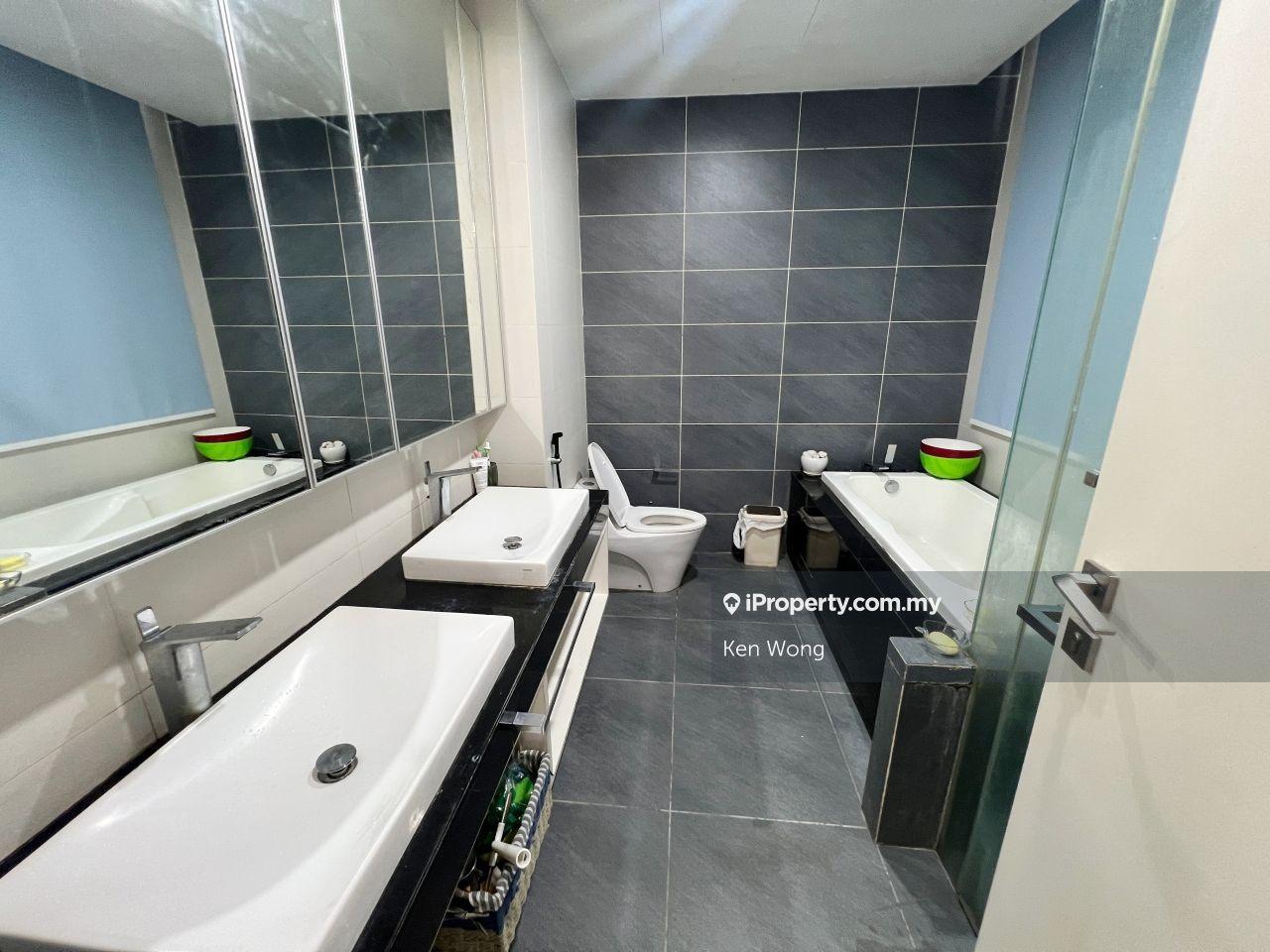 Rumah Berangkai 3 Tingkat untuk Dijual di Mines Resort City, Seri Kembangan oleh Ken Wong - iProperty.com.my