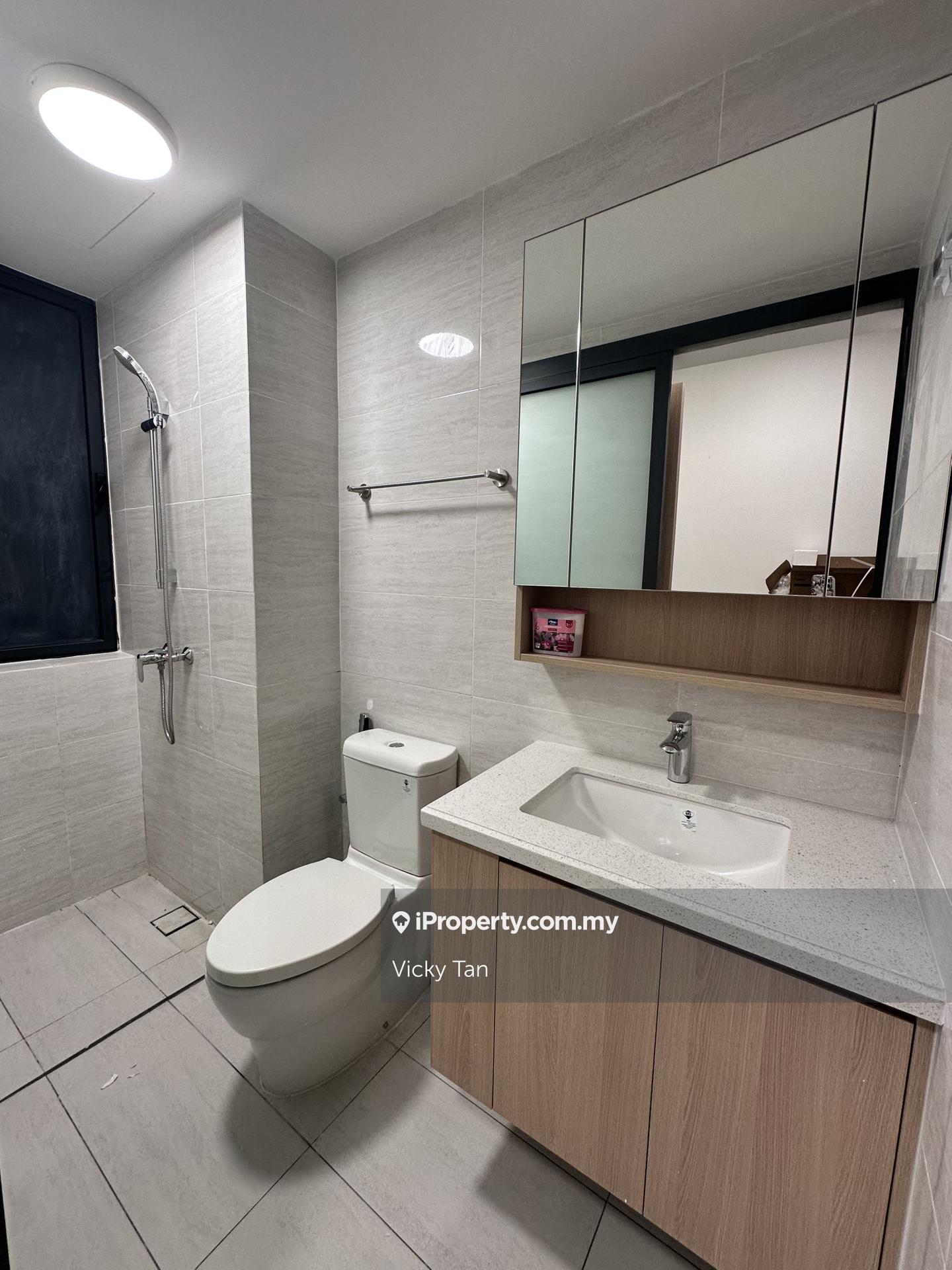 Residensi Servis untuk Disewa di Aradia Residence @ Lake City KL North oleh Vicky Tan - iProperty.com.my