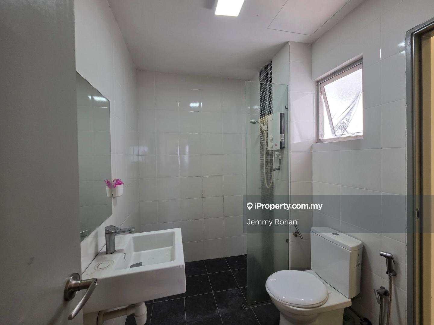 Residensi Servis untuk Disewa di Mesahill oleh Jemmy Rohani - iProperty.com.my
