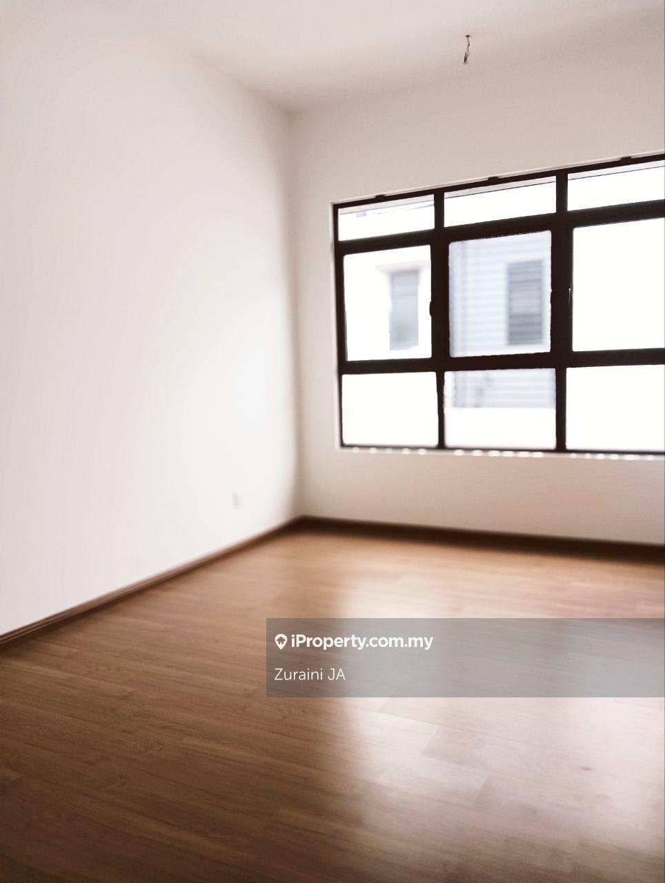 Rumah Berkembar untuk Dijual di Bandar Puteri, Bangi oleh Zuraini JA - iProperty.com.my