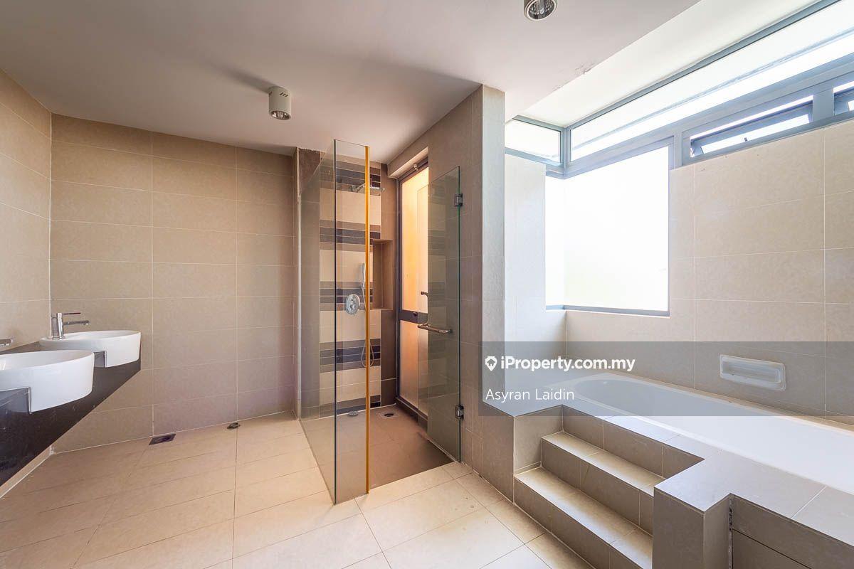 Semi-Detached House for Sale in 2.5sty Renovated Semi D Lakehill Villa, Bangi by Asyran Laidin - iProperty.com.my