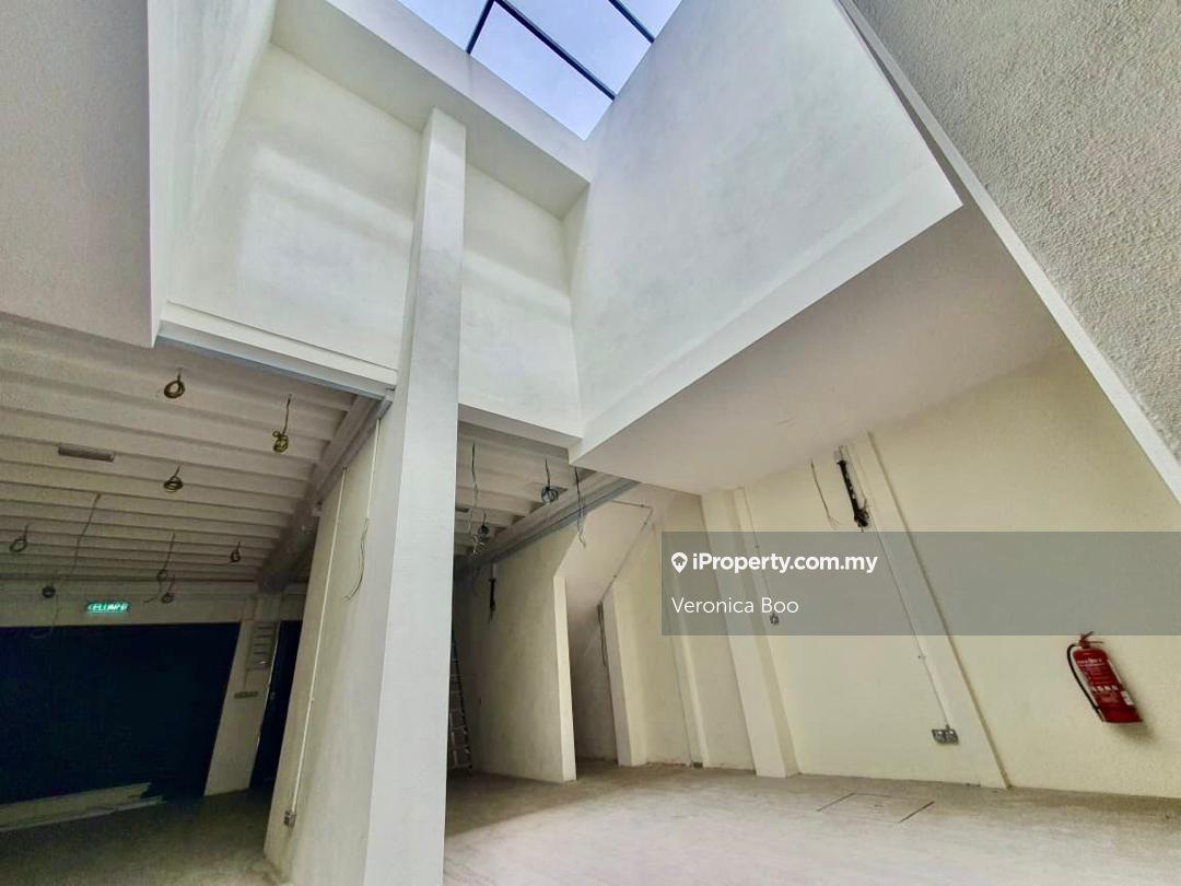 Kedai untuk Disewa di 3 Storey Adjoining Commercial Shoplot Georgetown, George Town oleh Veronica Boo - iProperty.com.my