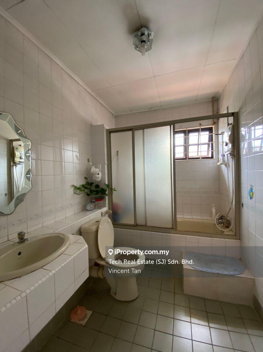 Rumah Berangkai 2 Tingkat untuk Dijual di Bandar Sri Damansara, Selangor oleh Vincent Tan - iProperty.com.my