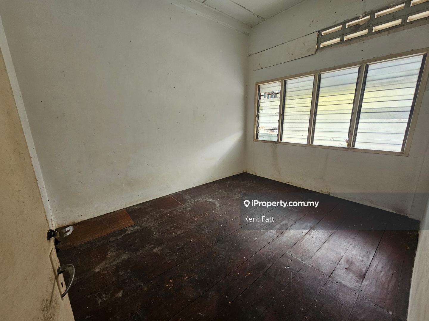 Shop for Rent in Taman Overseas Union (Taman Oug), Jalan Klang Lama (Old Klang Road) by Kent Fatt - iProperty.com.my