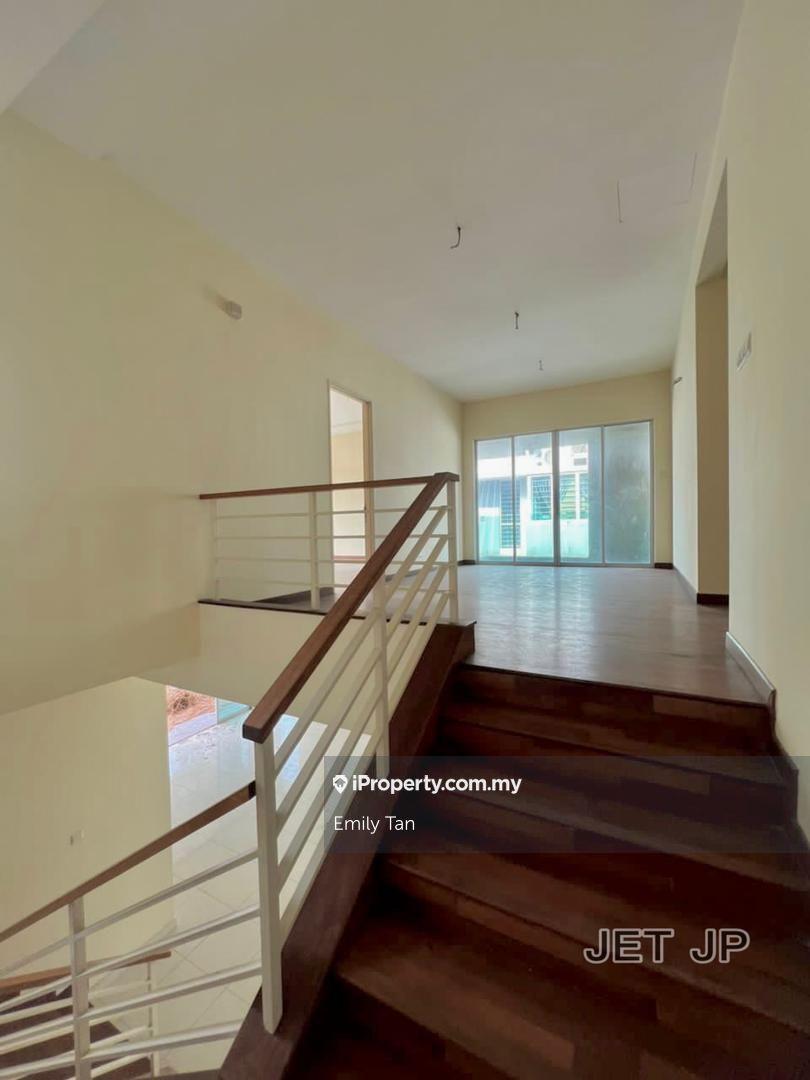 Rumah Berkembar untuk Dijual di Bandar Parklands Bukit Tinggi 3 Klang, Klang oleh Emily Tan - iProperty.com.my
