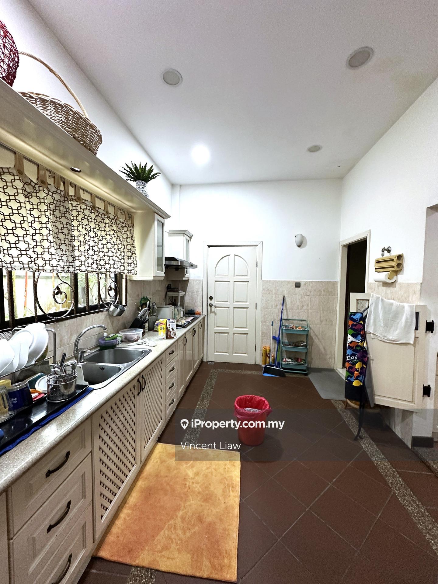 Bungalow House for Sale in Seksyen 8, Kota Damansara by Vincent Liaw - iProperty.com.my