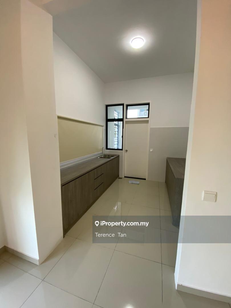 Rumah Berangkai 2 Tingkat untuk Dijual di Johor Bahru, Johor oleh Terence Tan - iProperty.com.my