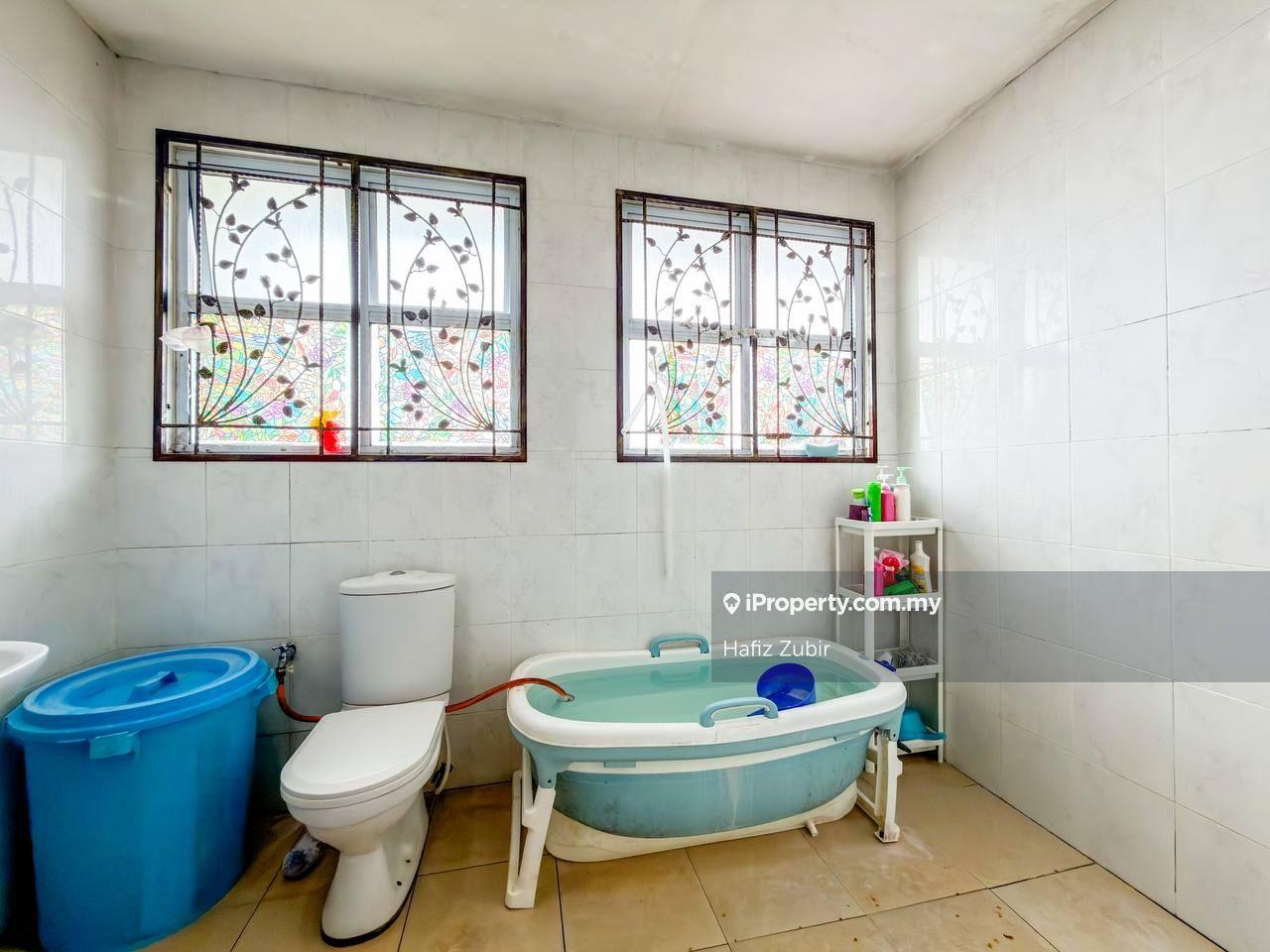 Rumah Berangkai 2.5 Tingkat untuk Dijual di Taman Dagang Permai, Ampang oleh Hafiz Zubir - iProperty.com.my