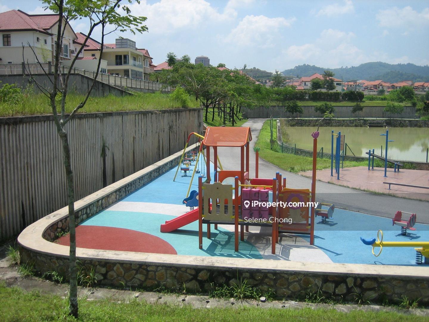 Rumah Berkembar untuk Dijual di Bukit Sungai Long, Bandar Sungai Long oleh Selene Chong - iProperty.com.my